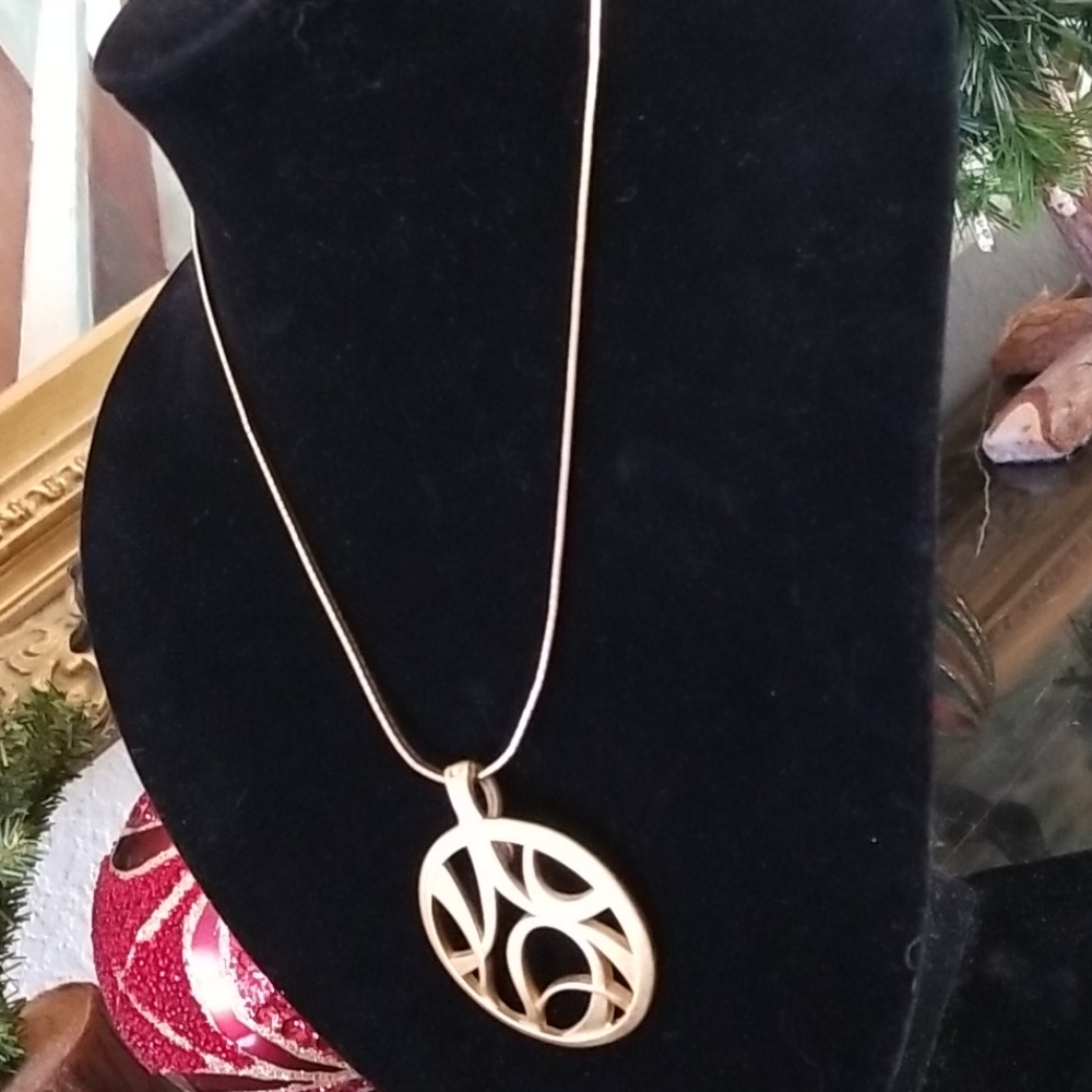Estate Piece - Gold Necklace!!๐๐ - Picture 3 of 8